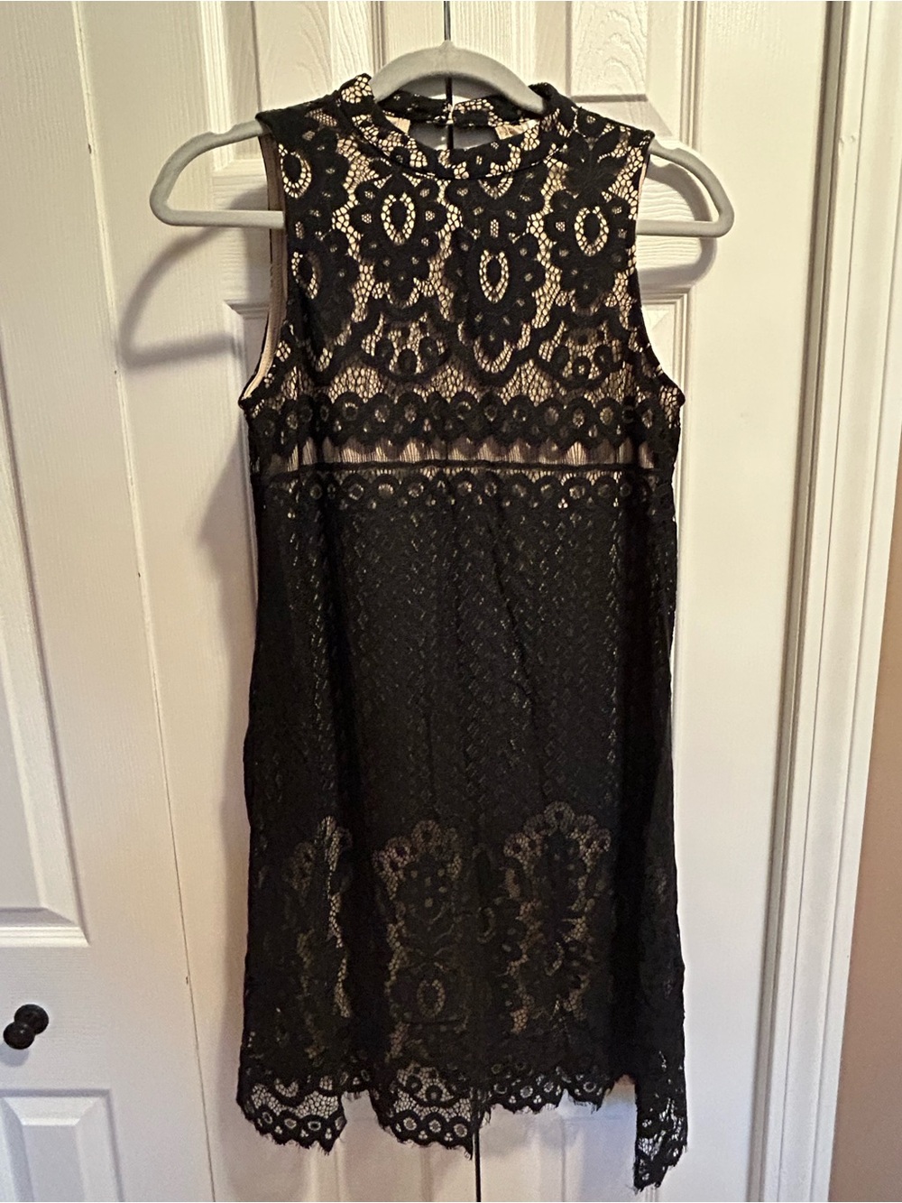 Love Fire Black Lace Sleeveless Shift Dress